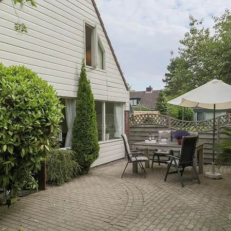 In By Forest & 別荘 *