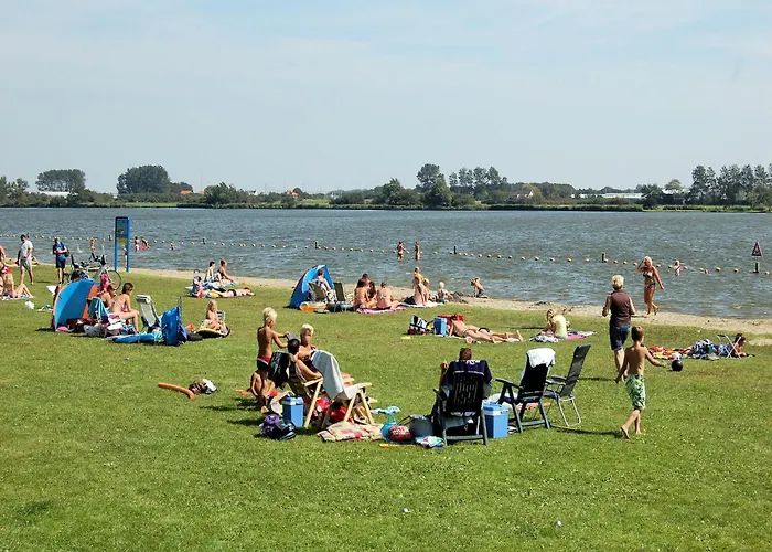 Holiday Home In Noordwijkerhout By Forest & Lake *