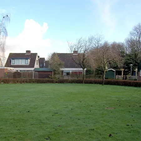 In By Forest & Сasa de vacaciones *